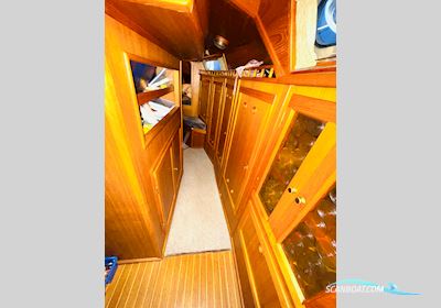 Contest 33 CC Sailingboat 1991, with Mercedes OM 615 engine, Germany