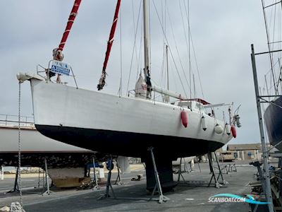 Custom Bouvet/Petit Bouvet Petit 57 Sailingboat 2010, with Cummins 4BT3 150 CV engine, France