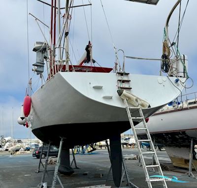 Custom Bouvet/Petit Bouvet Petit 57 Sailingboat 2010, with Cummins 4BT3 150 CV engine, France