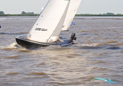 Drachen (Boerresen) Sailingboat 1995, with Aussenborder engine, Germany