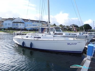 Dufour 30 CLASSIC Sailingboat 2002, with Volvo Penta engine, The Netherlands