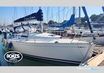 Dufour 32 Classic Sailingboat 2002, with Volvo Penta engine, France