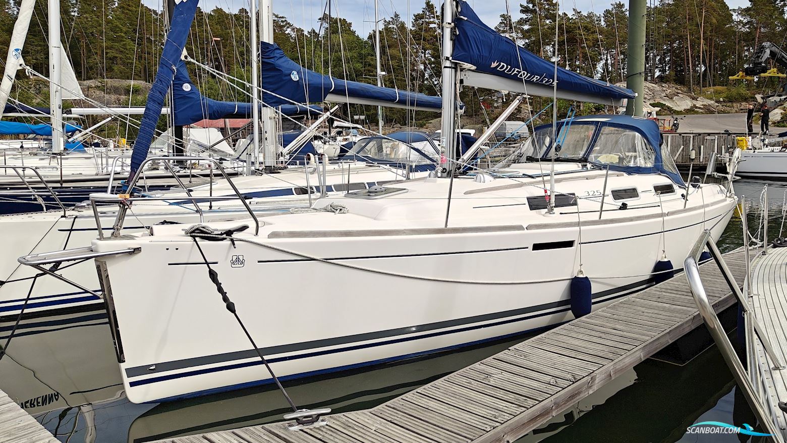 Dufour 325 Grand Large Sailingboat 2010, with Volvo Penta D1-20 engine, Finland