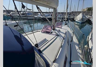 Dufour 325 Grand Large Sailingboat 2006, with Volvo Penta D1 20 engine, France
