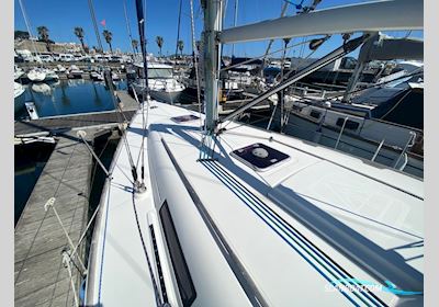 Dufour 365 GL Sailingboat 2007, with Volvo Penta D1-30 engine, Portugal