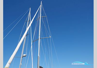 Dufour Dufour 40E Performance Sailingboat 2010, with Volvo Penta D2 engine, France