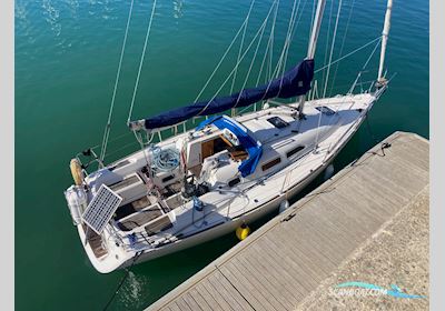 Elan Yachts 31 version sport Sailingboat 2007, with VOLVO PENTA MD2020 engine, France
