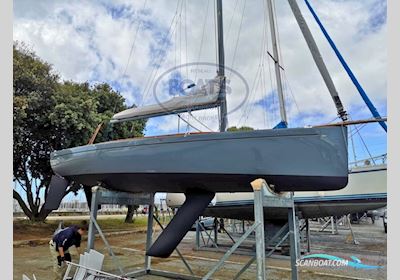 FRANCK ROY (CNFR) FRANCK ROY (CNFR) SOLENN DAY 23 quille relevable Sailingboat 2011, with YANMAR engine, France