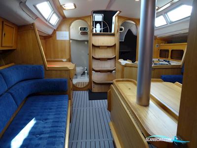 Feeling 1090 Sailingboat 1987, with Volvo Penta MD2000 engine, The Netherlands