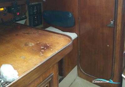 First Beneteau 42 Sailingboat 1982, with Perkins 4108 engine, Portugal