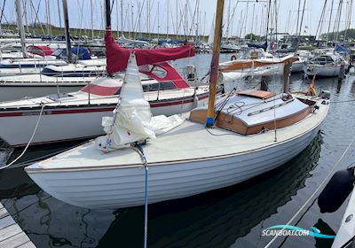 Folkboot Nordic Sailingboat 1962, with Mariner engine, Germany