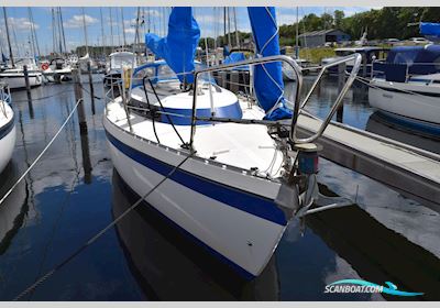 Friendship 28 Sailingboat 1986, with Volvo Penta 2002 engine, The Netherlands