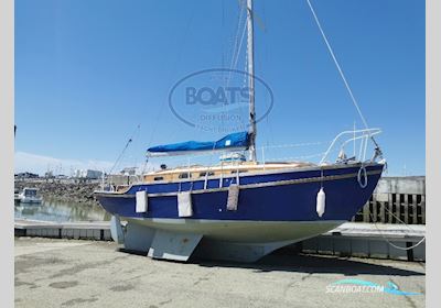 HARTWELL OF PLYMOUTH (GB) HARTWELL OF PLYMOUTH (GB) GOLDEN HIND 31 voilier bois Sailingboat 1968, with BETA MARINE engine, France