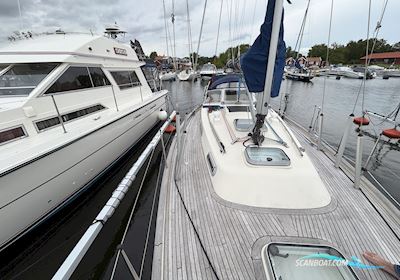 Hallberg-Rassy 312 Mk II Sailingboat 1988, with Lombardini Kdw 1404, engine, Sweden