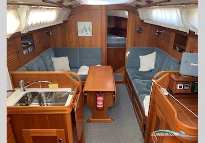 Hallberg-Rassy 34 Sailingboat 2001, with Volvo-Penta engine, Germany
