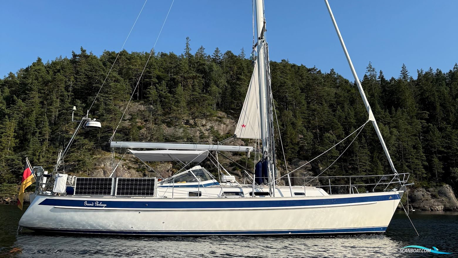 Hallberg-Rassy 43 Sailingboat 2002, with Volvo Penta D2 - 55 engine, Sweden