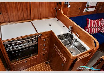 Hallberg-Rassy Hallberg-Rassy 342 Sailingboat 2012, with Volvo D1-30F, 29 hk engine, Sweden