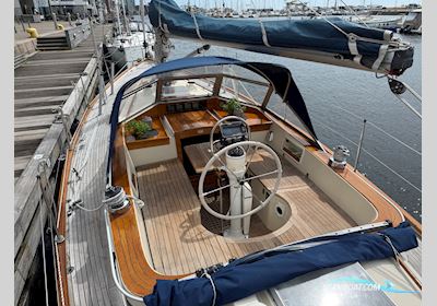 Hallberg-rassy 352 Sailingboat 1982, with Volvo Penta engine, Sweden