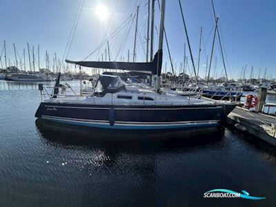 Hanse 300 Sailingboat 2003, with Yanmar 2GM20 engine, United Kingdom