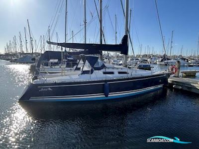 Hanse 300 Sailingboat 2003, with Yanmar 2GM20 engine, United Kingdom