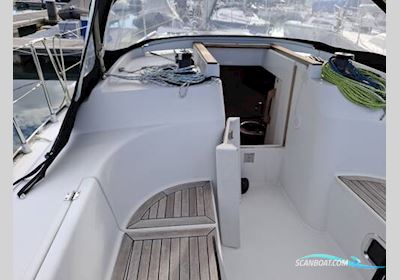 Hanse 325 Sailingboat 2012, with Volvo D1-20 engine, Ireland