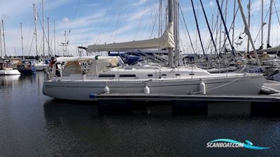 Hanse 371 Sailingboat 2000, with Volvo Penta engine, United Kingdom