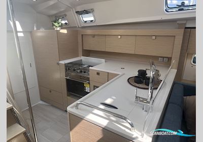 Hanse 410 NEU auf Bestellung, segelklar zu Wasser inkl. Primer & Antif Sailingboat 2026, with Yanmar, großer Motor engine, Germany
