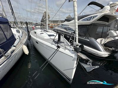 Hanse 415 Sailingboat 2015, with Volvo Penta
 engine, Denmark