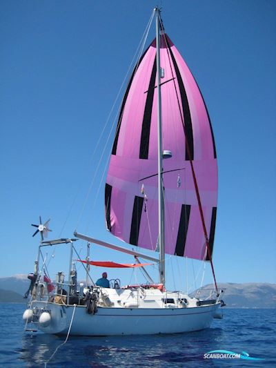 Hillyard Moonfleet Sailingboat 1991, with Perkins engine, Greece