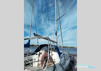 Hunter 326 Sailingboat 2002, with Yanmar engine, Finland
