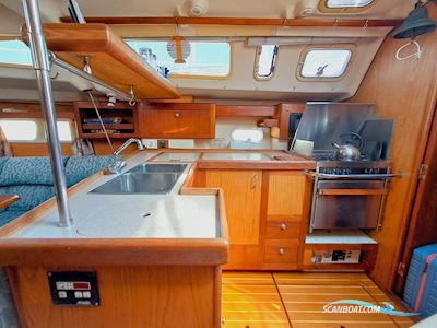 Hunter 410 Sailingboat 2000, with Yanmar 4JH2 engine, Greece