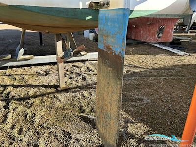 Hunter Pilot 27 Sailingboat 1996, with Nanni Twin engine, United Kingdom