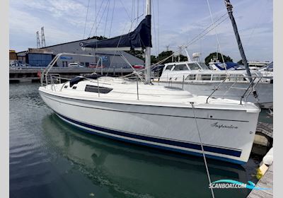 Hunter/Legend 31 Bilge Keel Sailingboat 2006, with Yanmar engine, United Kingdom