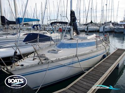 Inconnu Challenger Super Bravo Sailingboat 1988, with Yanmar 1GM10 engine, France
