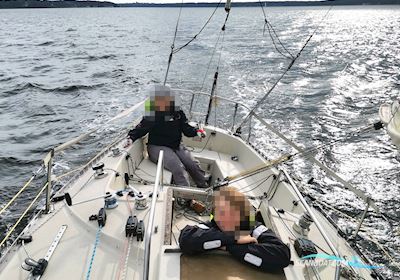 International 1006 / OL 33 Sailingboat 1984, with Volvo engine, Germany