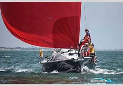 J Boats J/109 Sailingboat 2004, with Volvo MD2030D SailDrive 30hp Diesel Engine with 2 Blade, Bronze feathering propeller engine, United Kingdom