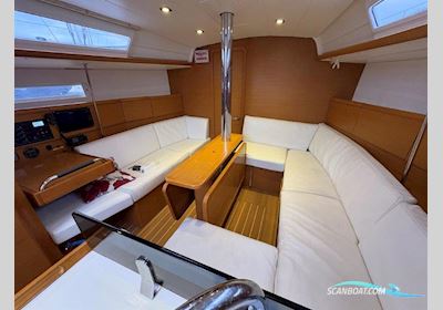 Jeanneau  Sun Odyssey 379 Sailingboat 2012, with Yanmar  3YM30 engine, United Kingdom