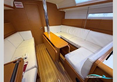 Jeanneau  Sun Odyssey 379 Sailingboat 2012, with Yanmar  3YM30 engine, United Kingdom