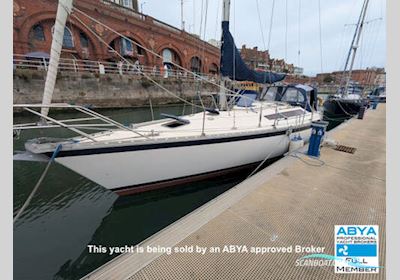 Jeanneau Sun Fizz 40 Sailingboat 1985, with Perkins 4018 engine, United Kingdom