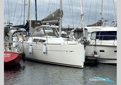 Jeanneau Sun Odyssey 33i Sailingboat 2015, with Yanmar 3YGM20 engine, United Kingdom