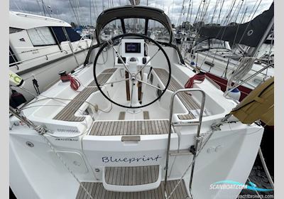 Jeanneau Sun Odyssey 33i Sailingboat 2015, with Yanmar 3YGM20 engine, United Kingdom