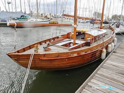 Klassiek Zeiljacht 11.40  Sailingboat 1938, with Volvo Penta<br />MD2003 engine, The Netherlands