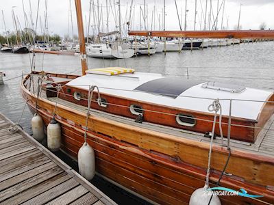 Klassiek Zeiljacht 11.40  Sailingboat 1938, with Volvo Penta<br />MD2003 engine, The Netherlands