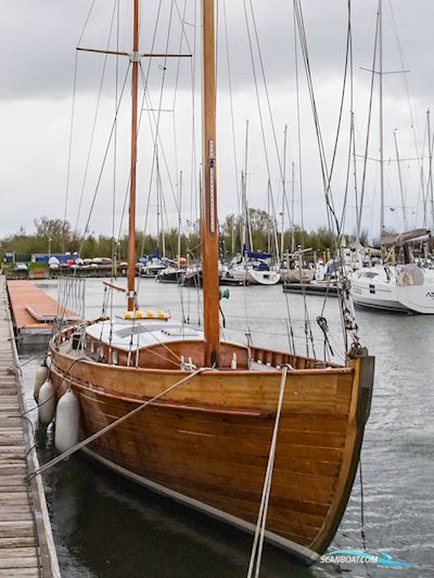 Klassiek Zeiljacht 11.40  Sailingboat 1938, with Volvo Penta<br />MD2003 engine, The Netherlands