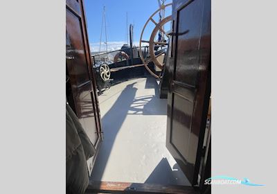 Klipper Zeilklipper, charter Sailingboat 1911, with Volvo Penta engine, The Netherlands