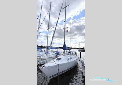 LM 33 Vitesse Cabrio Sailingboat 1989, with Volvo Penta engine, Denmark