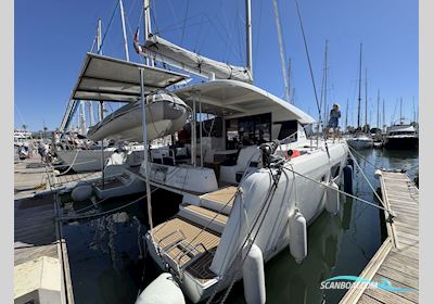 Lagoon 42 2020 - EU VAT Paid, Newer Chartered, Perfect condition Sailingboat 2020, with 2 * YANMAR 4JH57 engine, Portugal