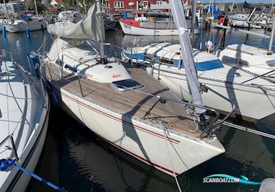 Larsen 28 Sailingboat 1986, with Volvo Penta 2002 engine, Denmark