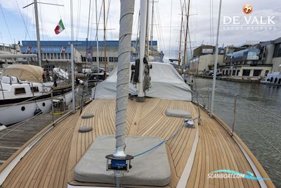Laurent Giles 16,45 Sailingboat 1982, with Volvo engine, Italy