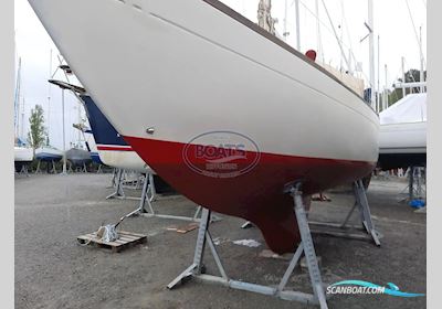 LeComte Yachts Medalist 33 Mk2 Sailingboat 1966, with VOLVO PENTA engine, France